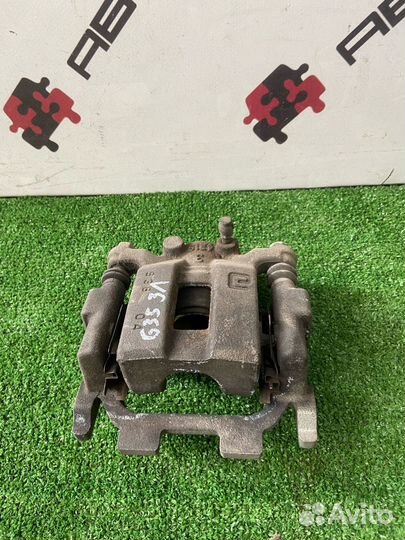 Суппорт задний левый правый Infiniti g25 v36