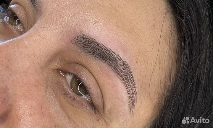 Мастер бровист