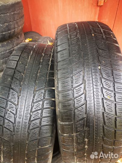 Triangle Snowlink TWT02 235/65 R17