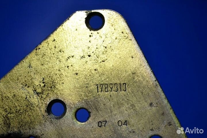 Замок двери, левый scania R-series (01.04)