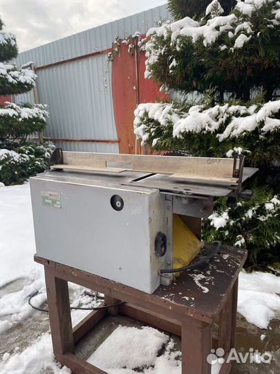 Деревообрабатывающий станок