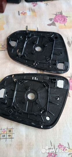 Боковое зеркало