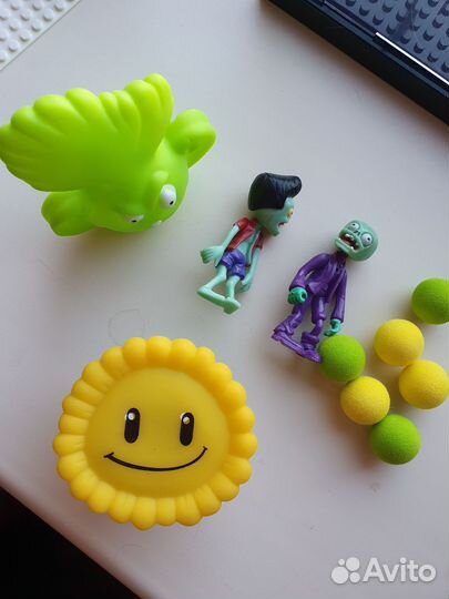 Растения против зомби игрушки