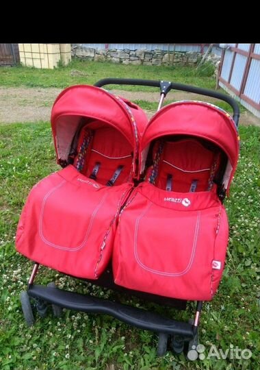 Коляска для двойни