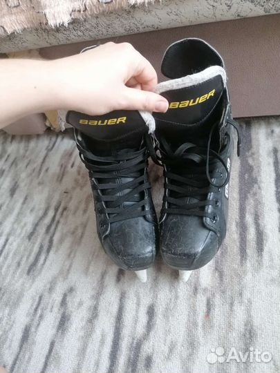 Хоккейные коньки bauer 38.5
