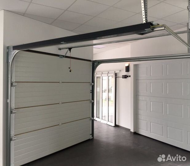 Гаражные секционные ворота 2000х2500