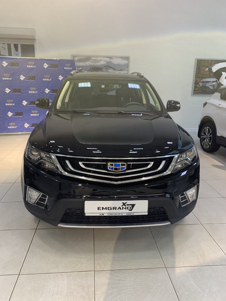 Geely Emgrand X7: фото владельца