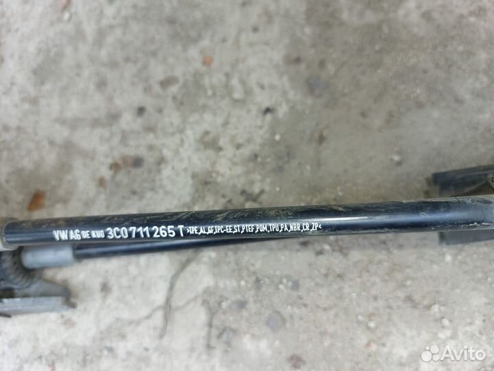 Кулиса МКПП с тросами 5ст Volkswagen Passat B6