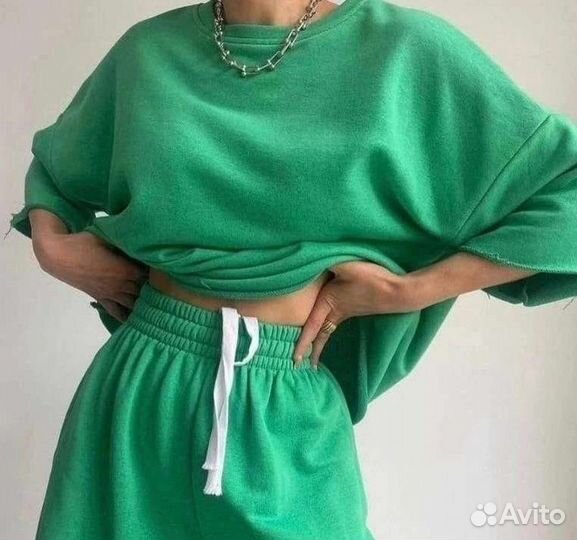 Спортивный костюм женский новый