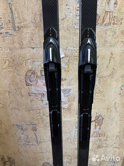 Беговые лыжи atomic redster c9 carbon