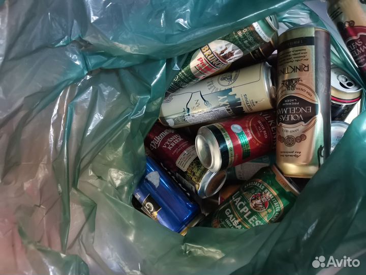 Пивные банки без повторений