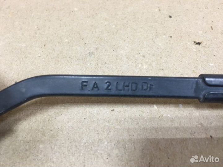 Поводок дворника левый Chevrolet Lacetti