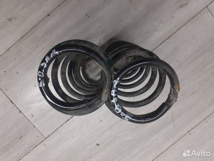 Пружина задняя Honda Civic 5D 8