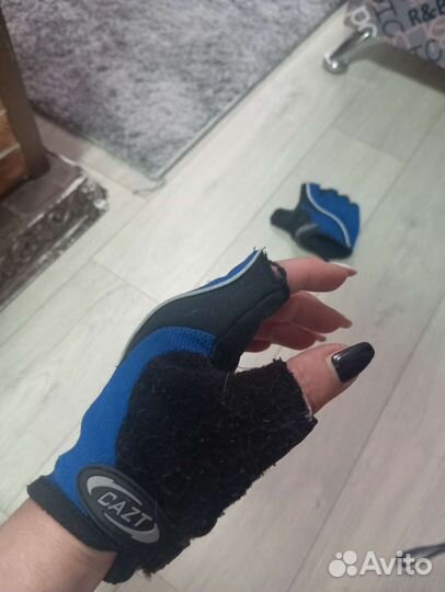 Велосипедные перчатки