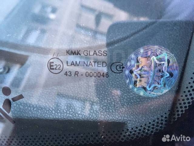 Лобовое стекло KMK