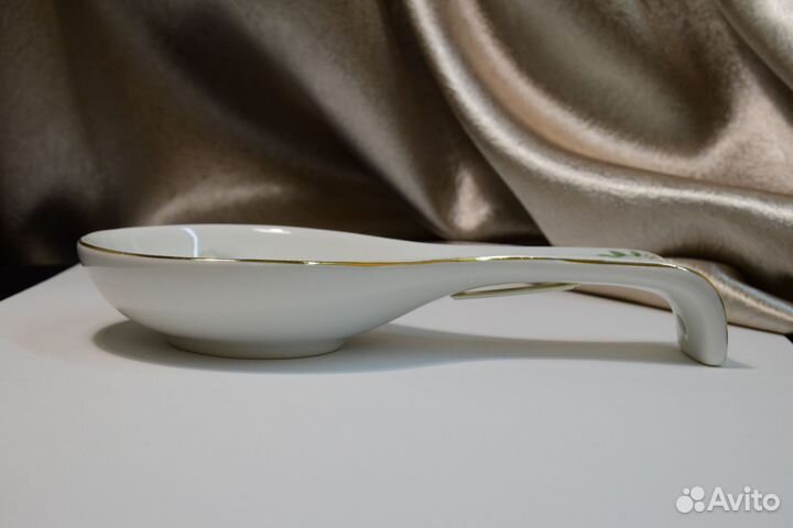 Фарфоровая ложка Lefard для сервировки