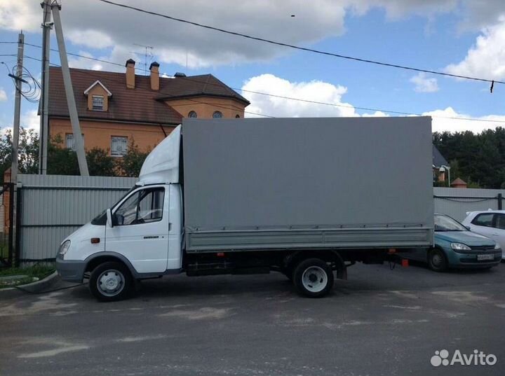 Газели и грузчики. Верхняя Пышма