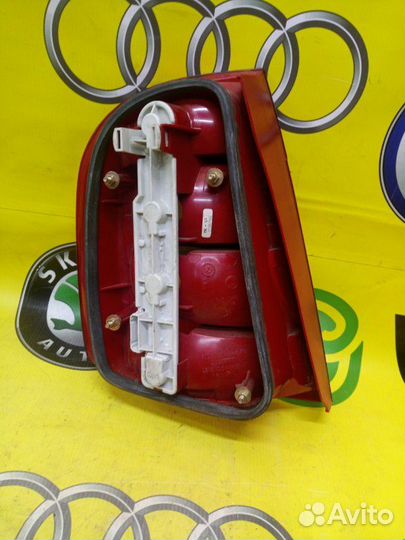 Фонарь задний задний правый Skoda Fabia хетчбек 4