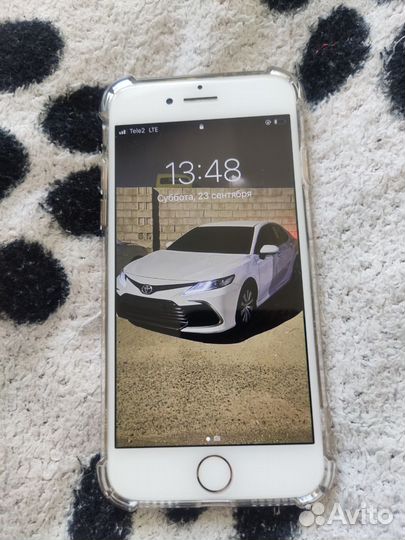 Телефон iPhone 7