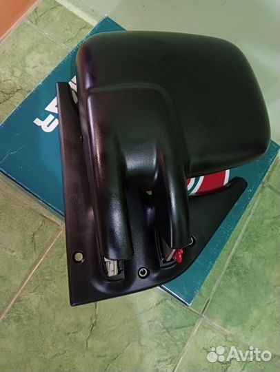 Зеркало правое