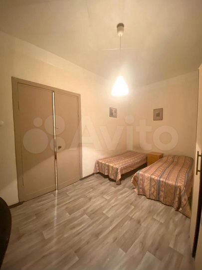 2-к. квартира, 50 м², 2/3 эт.