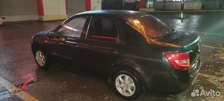 LADA Granta 1.6 МТ, 2012, 189 880 км