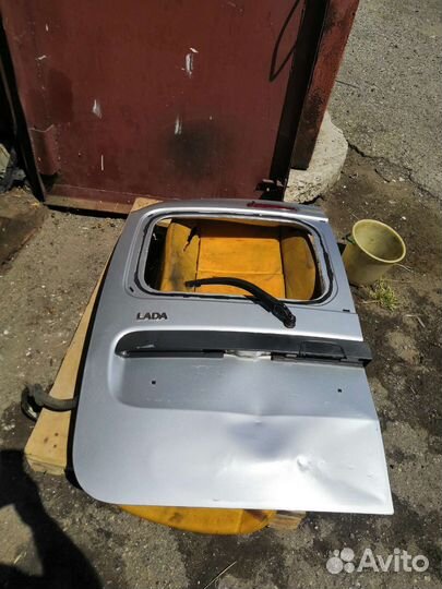 Дверь задняя распашная largus