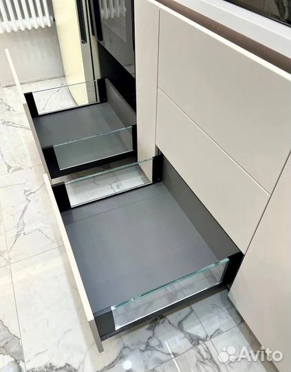 Красивая кухня на заказ собственное производство