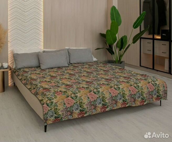 Покрывала гобеленовые новые