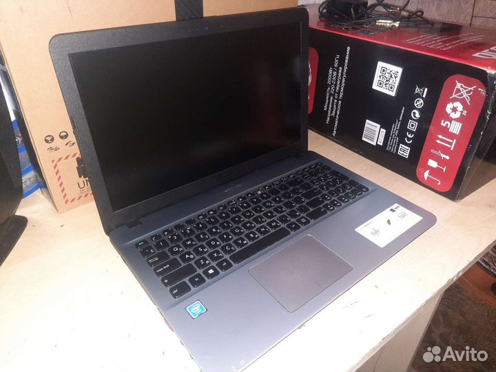 Asus D541N