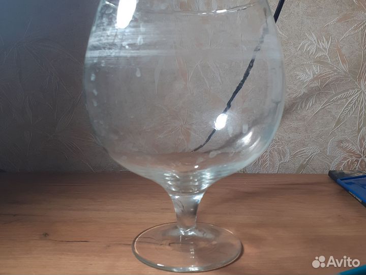 Аквариум-бокал для рыбки