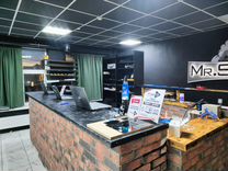 время стоит еще раннее шестой час