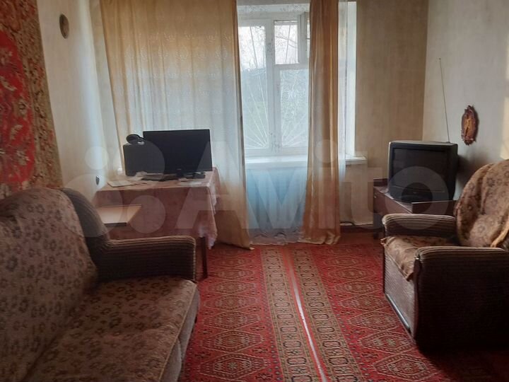 3-к. квартира, 57 м², 1/2 эт.