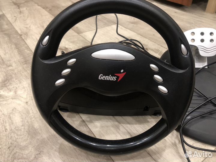 Игровой руль genius