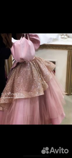 Вечернее платье