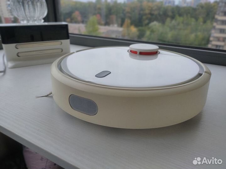 Робот-пылесос Xiaomi Mi Robot Vacuum Cleaner