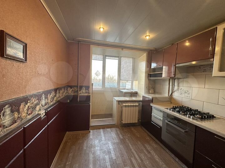 3-к. квартира, 70 м², 3/9 эт.