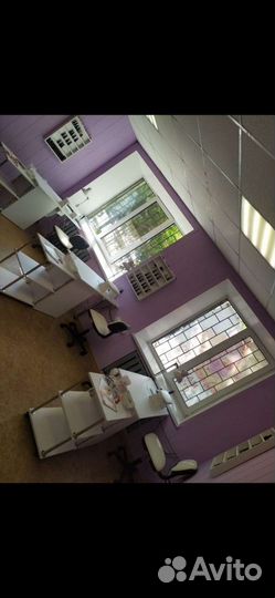 Маникюрный стол с пылесосом