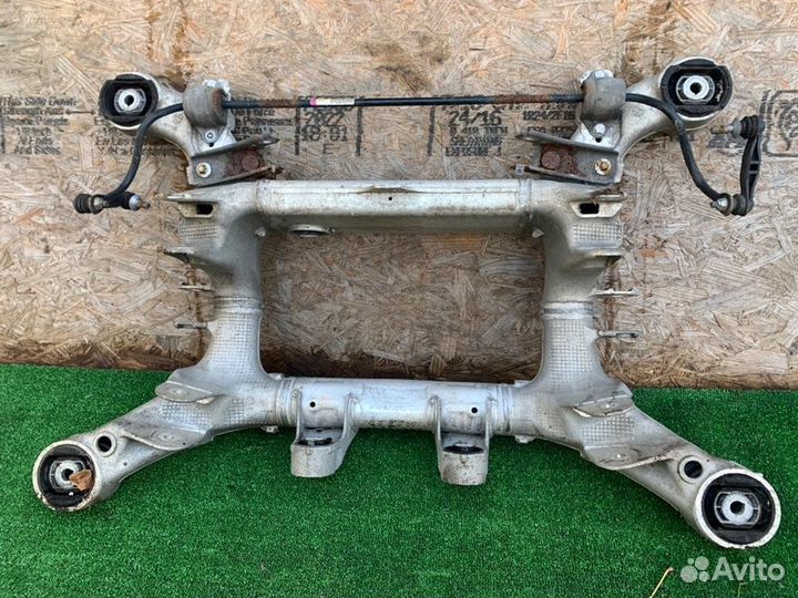 Подрамник задний Bmw 528 F10 3.0 N52B30 2011