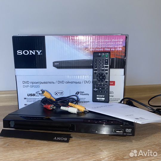 Blu ray плеер sony DVP-SR320