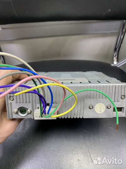 Pioneer Магнитола автомобильная с выездным экраном