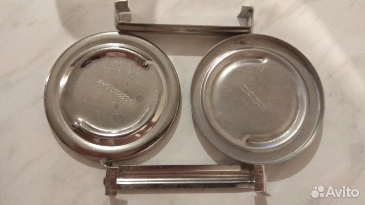 Крышки из нержавейки со скобами (хомутами)