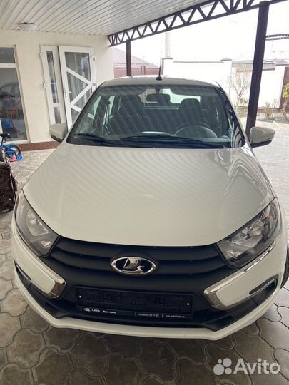 LADA Granta 1.6 МТ, 2023, 100 км