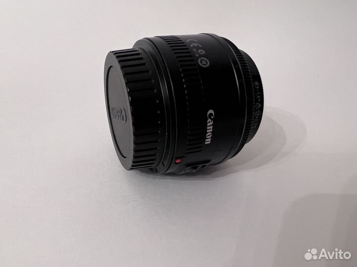 Объектив Canon Lens EF 50mm f/1.8 II,желтый фильтр