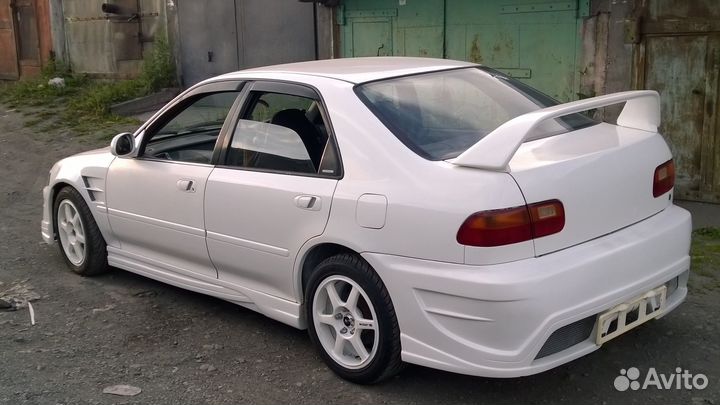 Крылья AutoR с жабрами honda civic 5