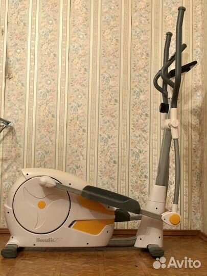 Эллиптический тренажер HouseFit Kinetic E2.0