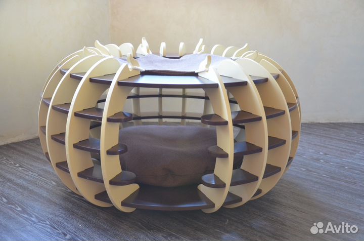 Модный лежак для кота