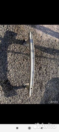 Усилитель переднего бампера Рено Меган2