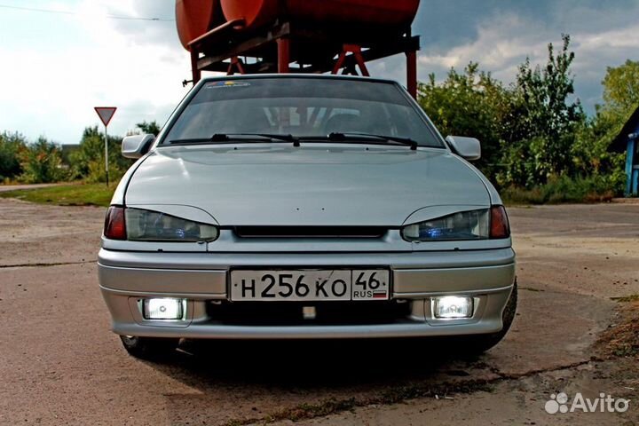 Реснички на фары (капот) 