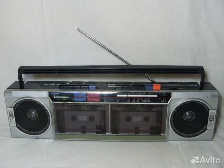 Кассетный магнитофон International AK-21
